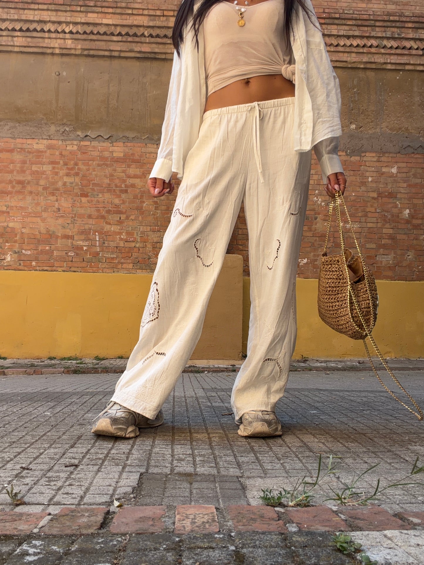 PANTALONE RICAMI