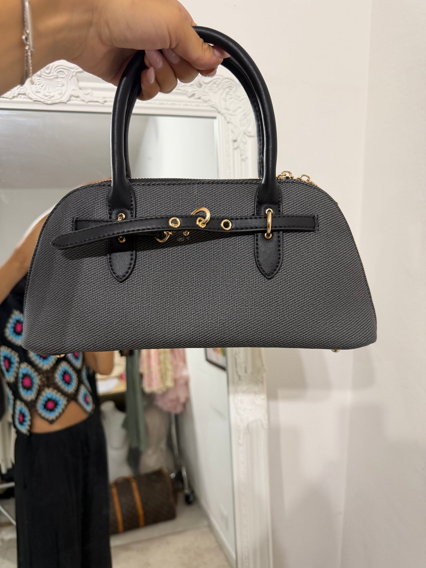 6 BOX LOOK Outfit + Accessori