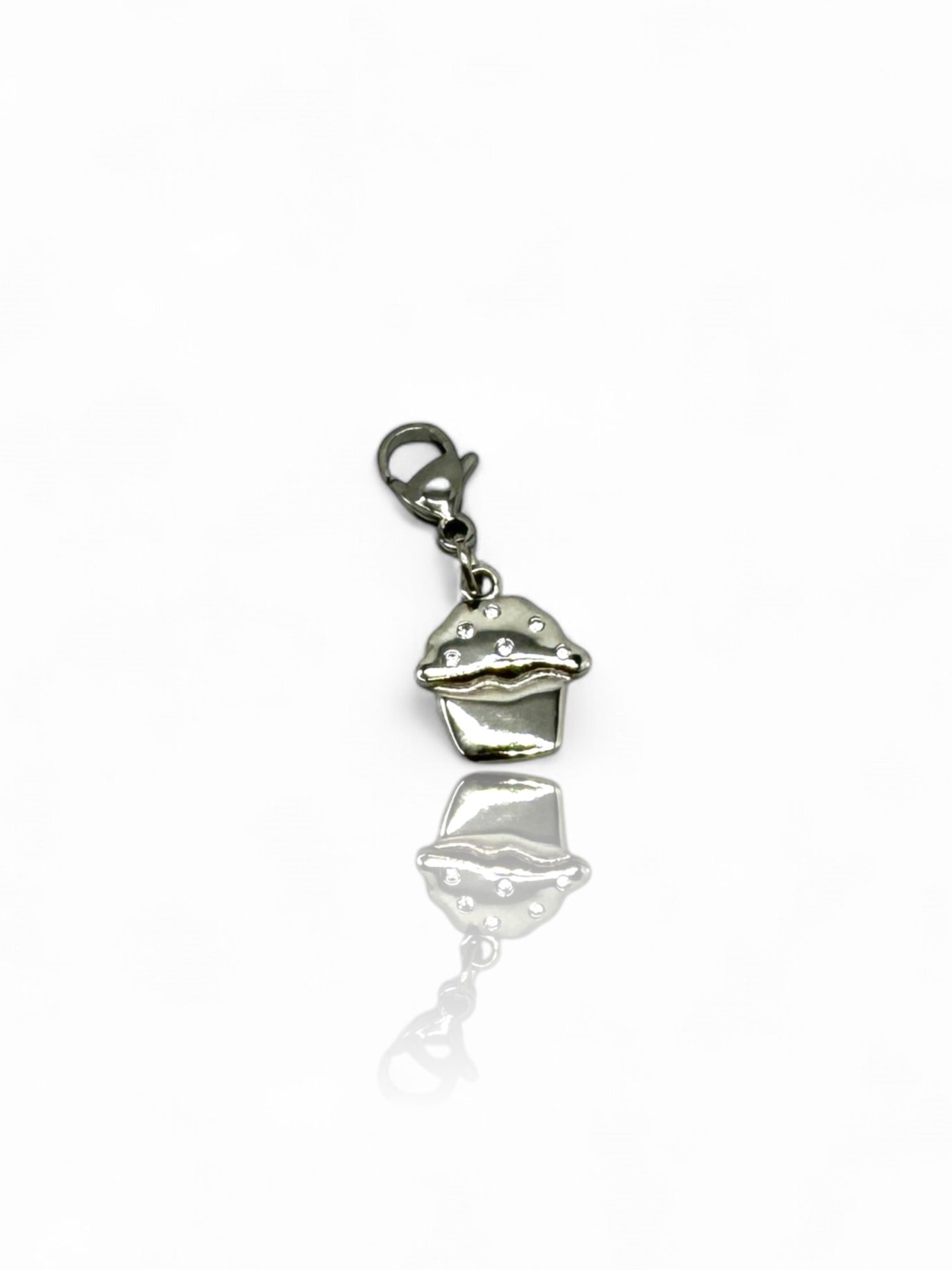 Charm Cupcake