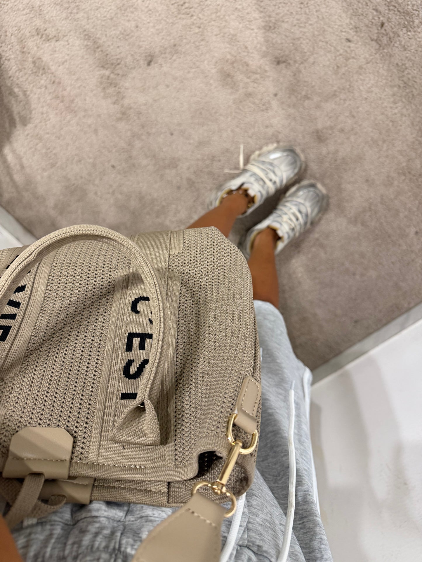 2 BOX LOOK Outfit + Accessori