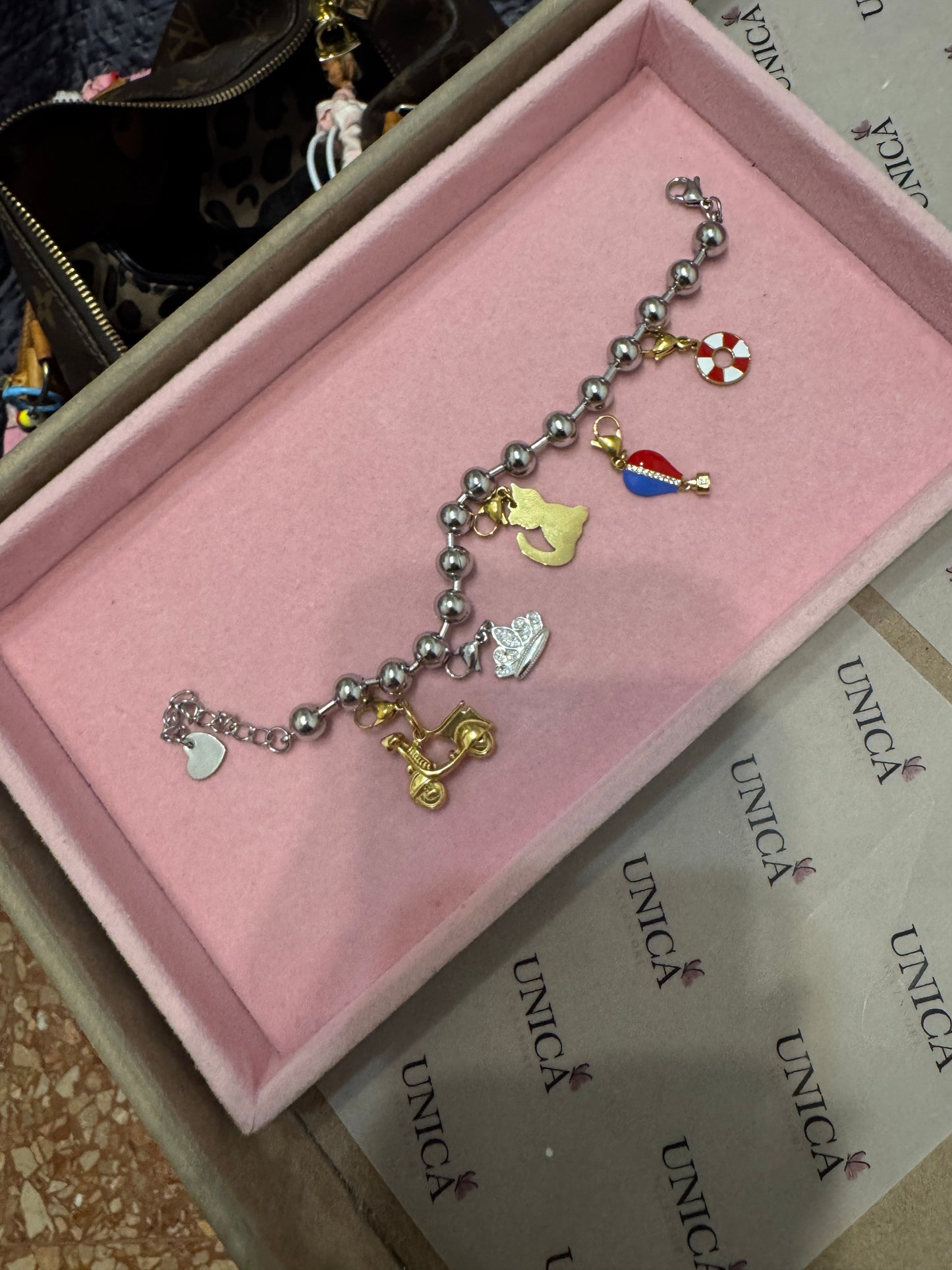 Charm salvagente