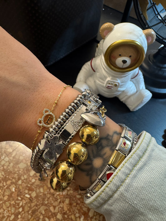 SET DI 4 BRACCIALI
